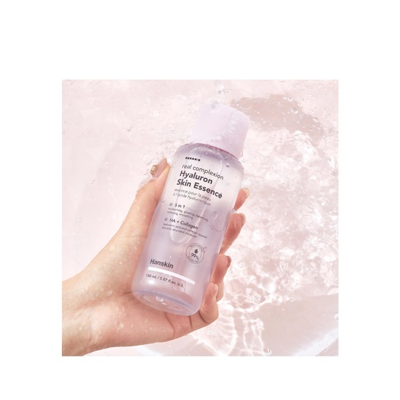 NEW IN BOX! Hanskin Real Complexion Hyaluron
Skin Essence - Picture 2 of 6